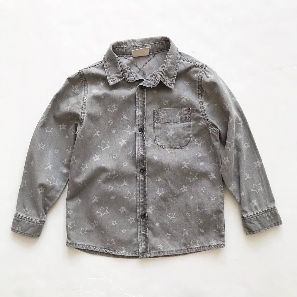 Zara gray star print button down shirt EUC 6Y